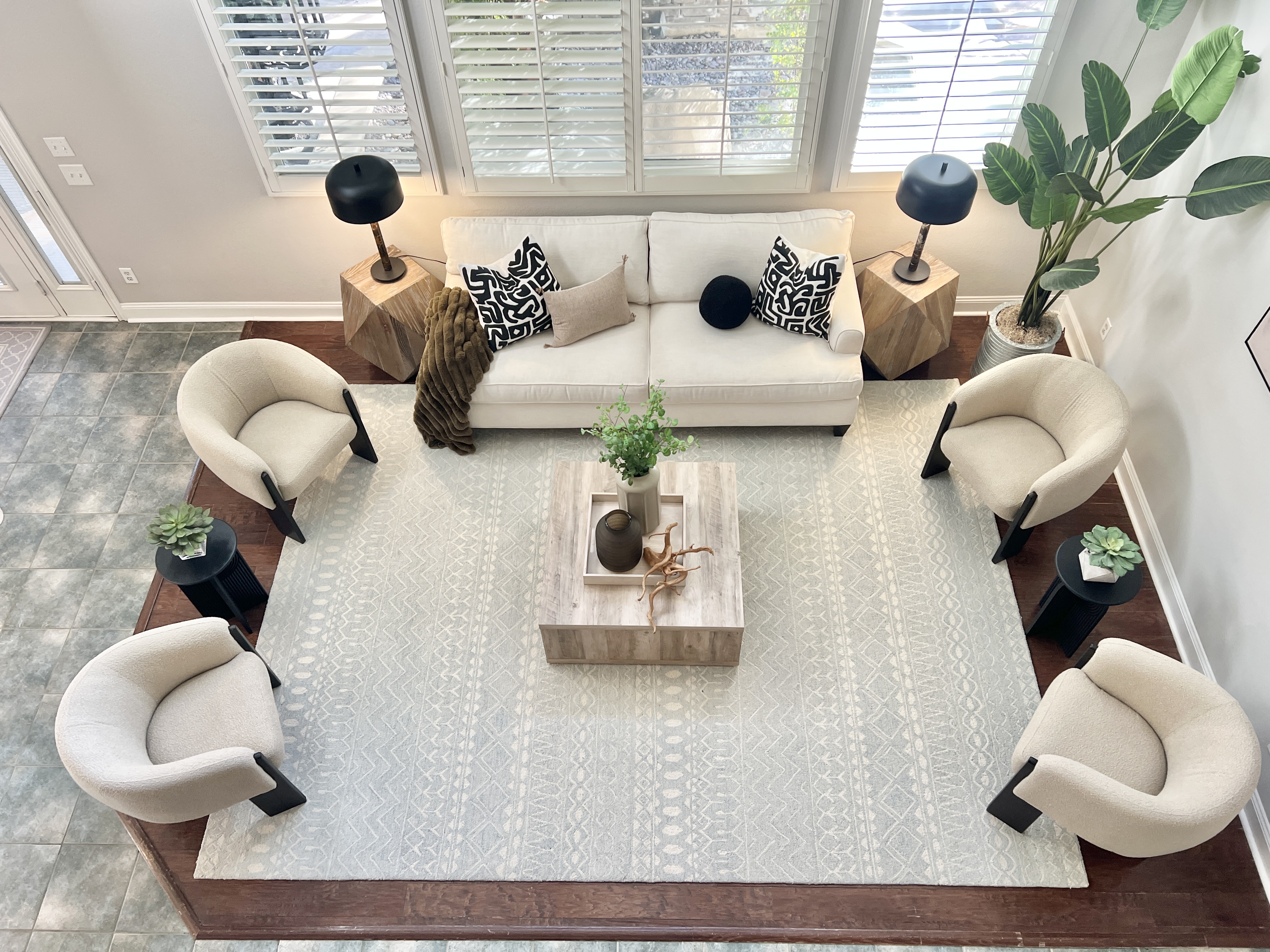 Anaheim, CA - How Do Real Estate Stagers Help Sellers Avoid Costly Updates?