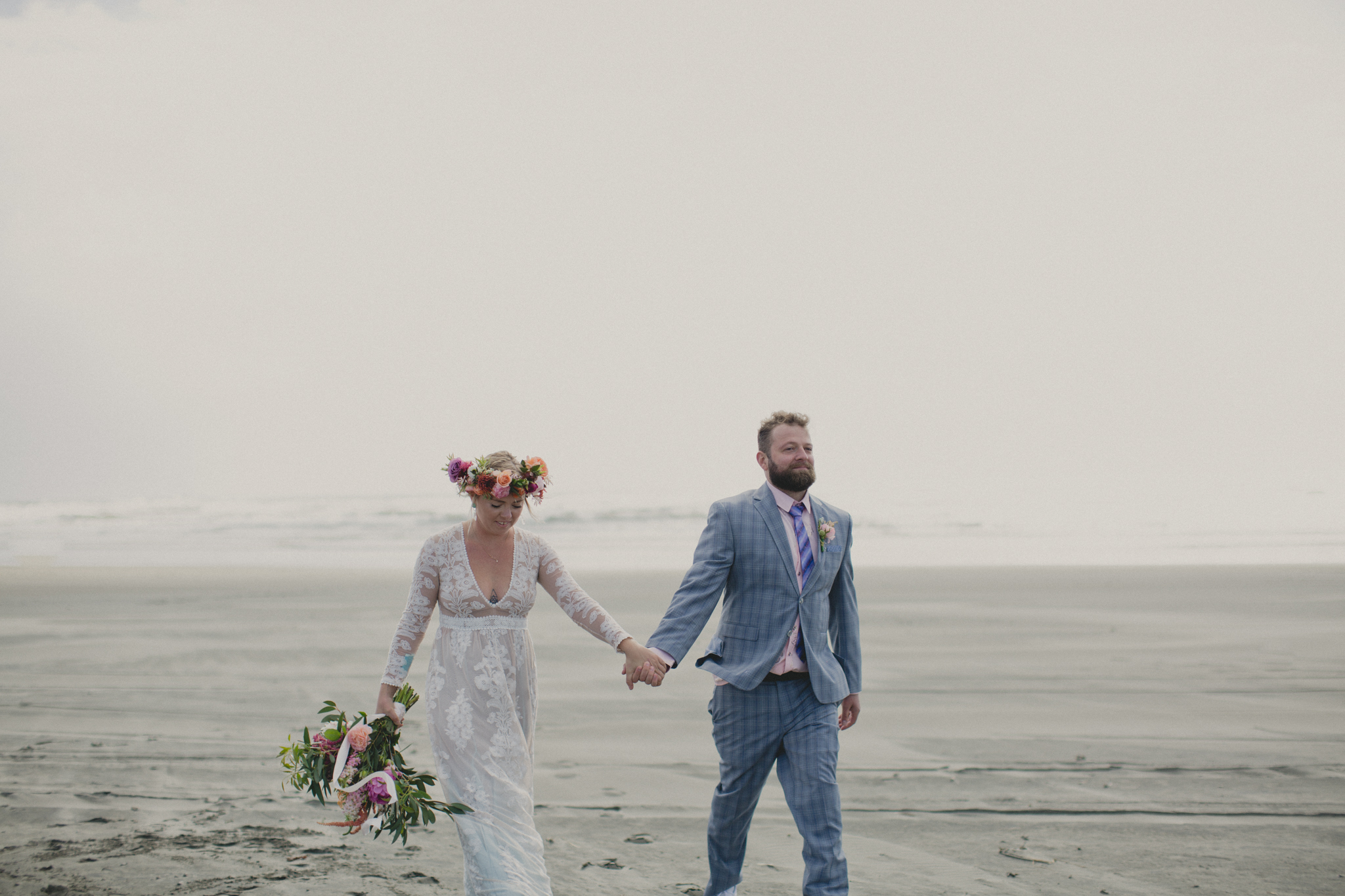 VINTAGE SOU'WESTER TRAILER PARK WEDDING - PORTLAND OREGON WEDDING PHOTOGRAPHER