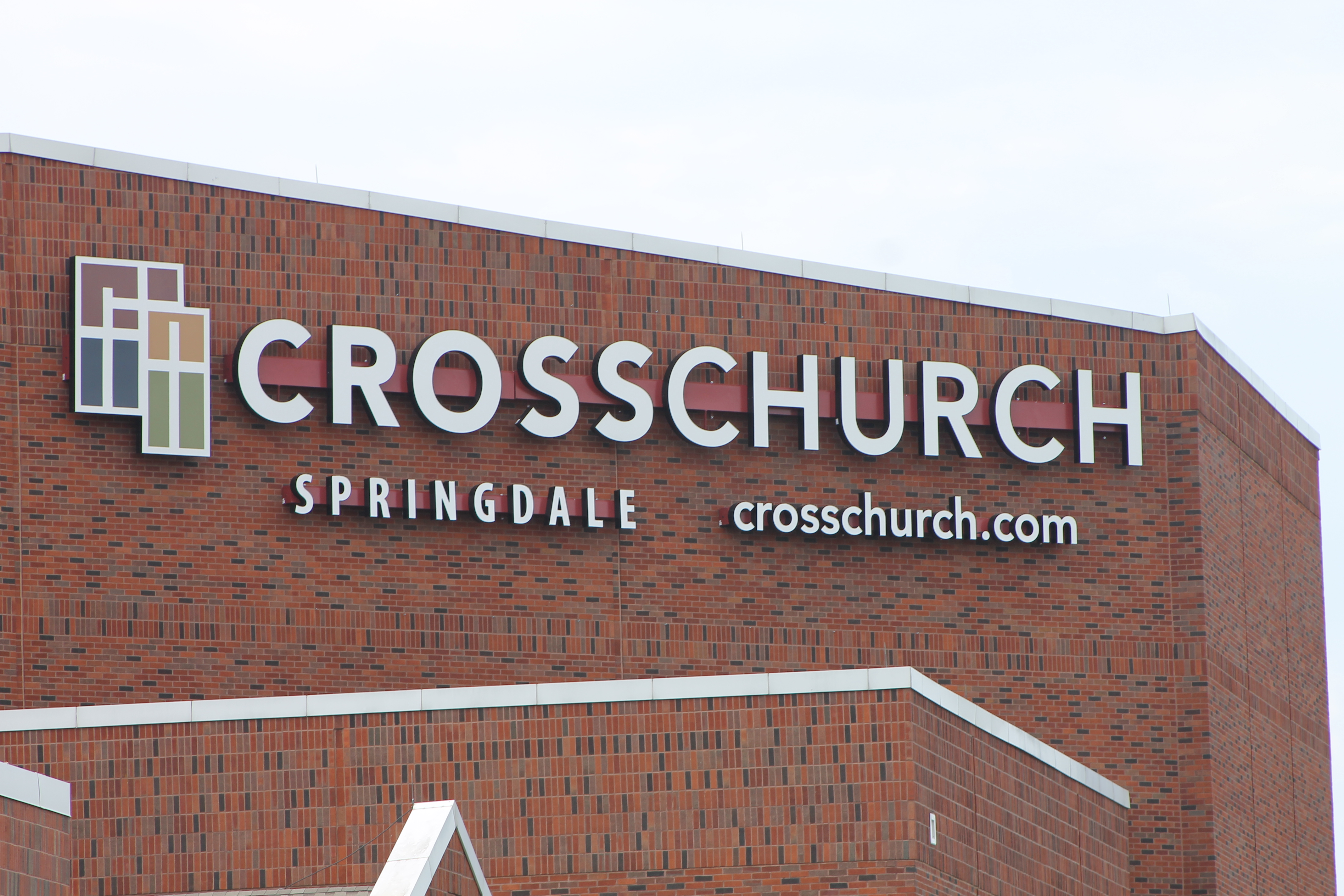 Sacramento, CA – ACM vs. Fiberglass: Which is Better for Signs | Sign Store News