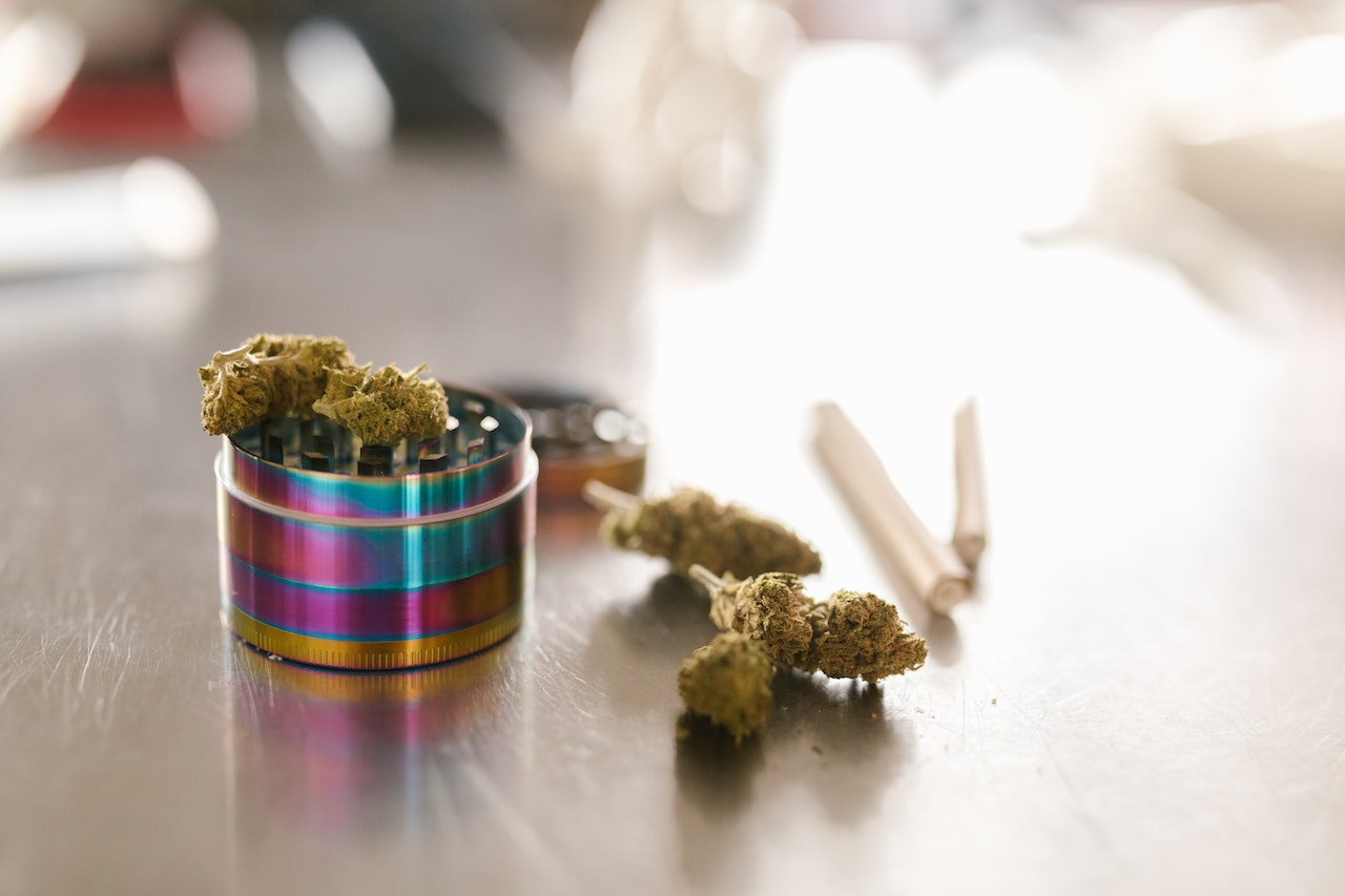 Delta 8 Joints | Is Delta 8 THC Legal? Here’s Everything You Need To Know