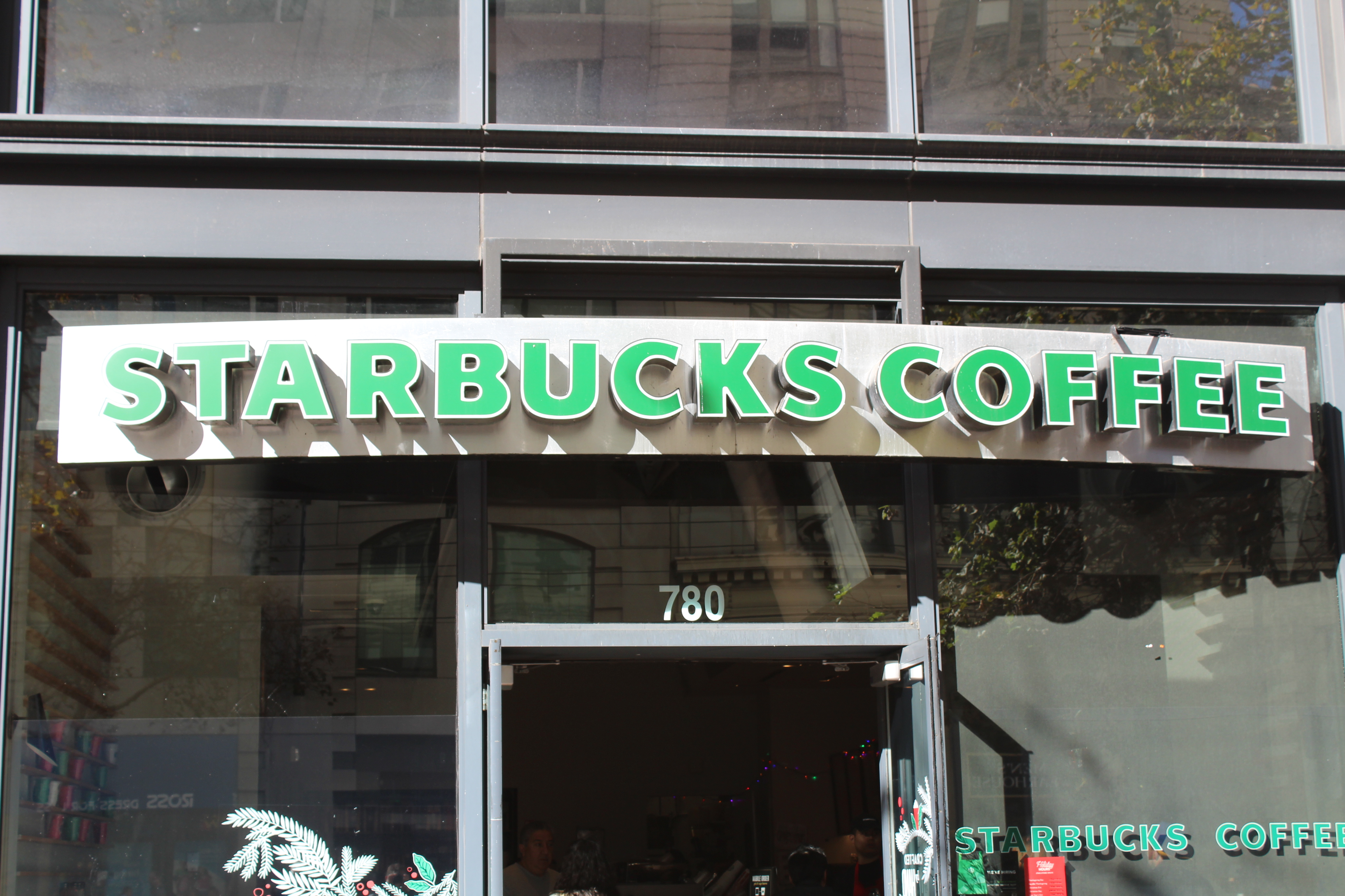 San Ramon, CA – Custom Channel Letter Signs Drives Foot Traffic for Retail Store