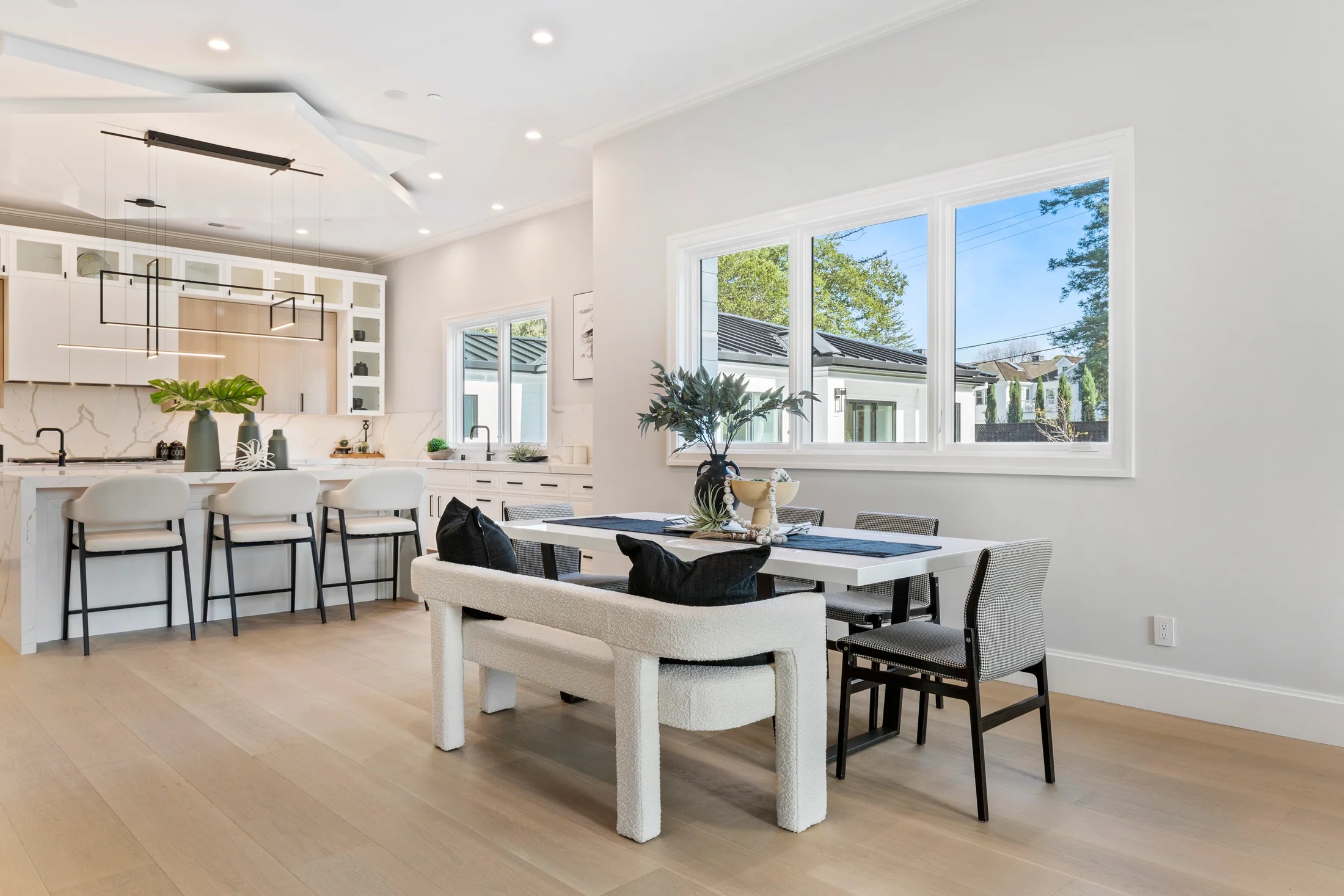 Atherton, CA – Home Staging for Luxury Listings That Elevate Value Presentation