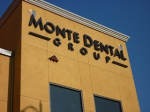 Monte Dental Sign letters