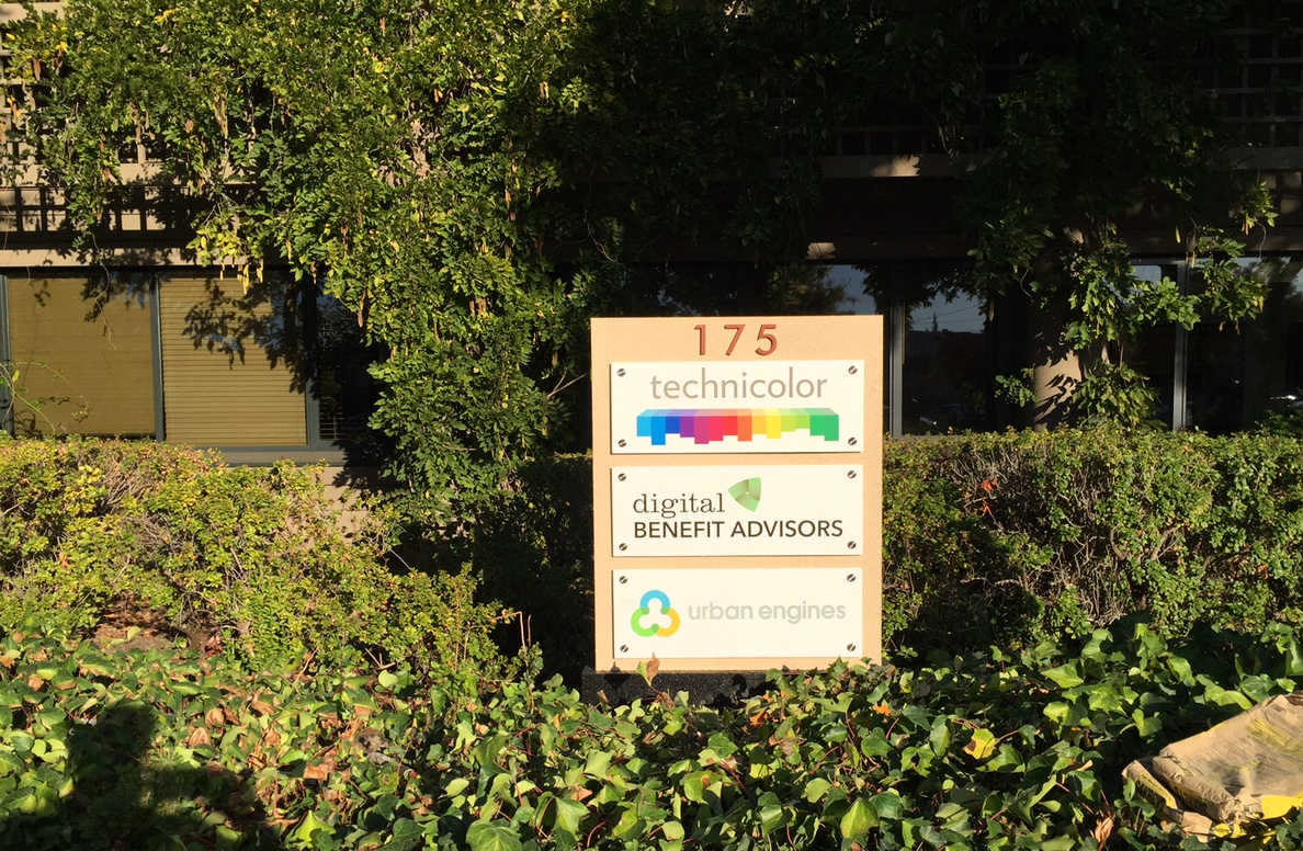 Monument Sign for Multiple Tenants in Los Altos, California