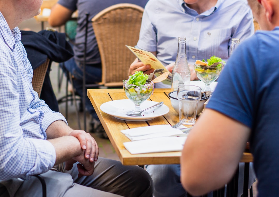 Should You Hire a Franchise Consultant / Lawyer for Your Fast Food Restaurant?