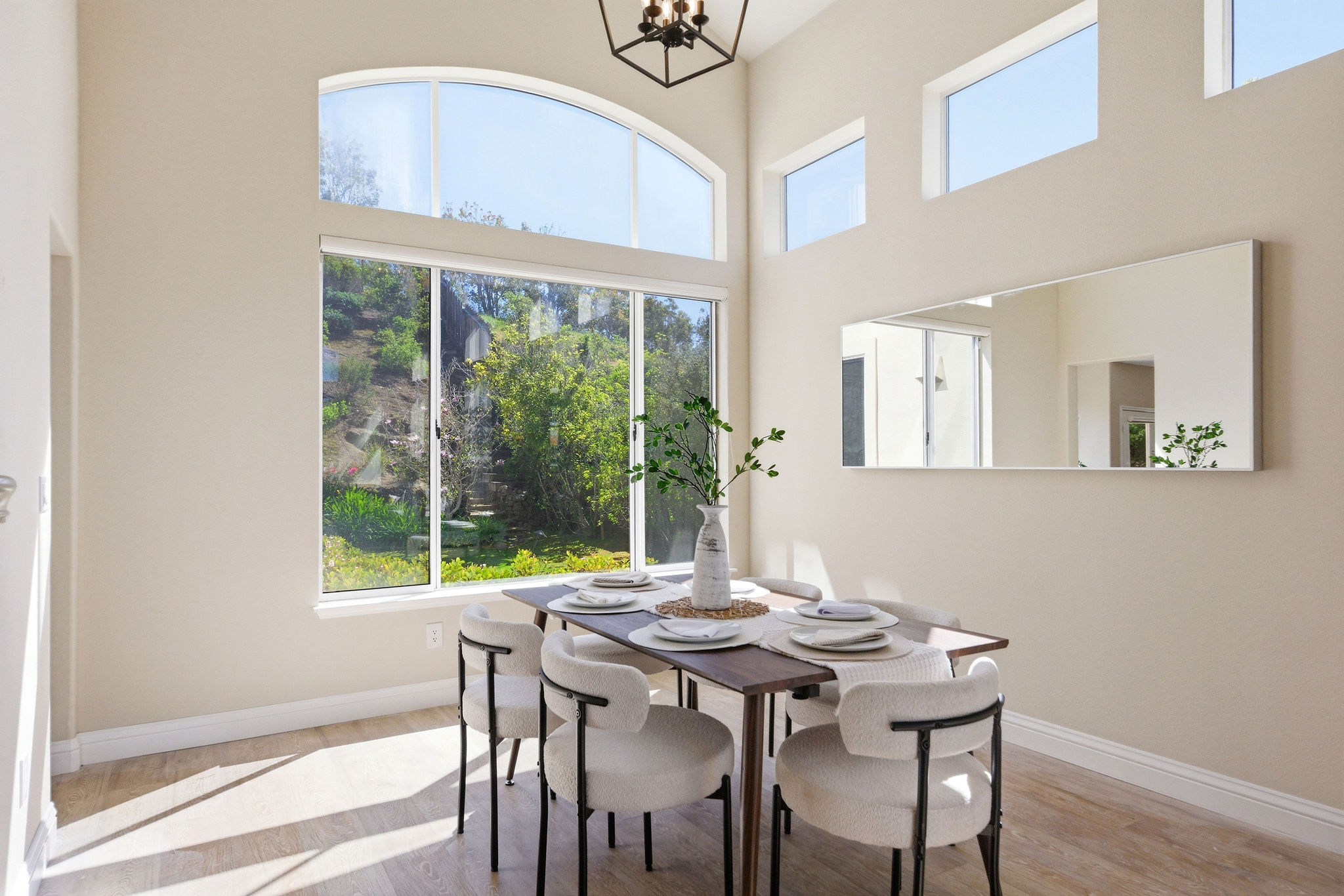 South San Francisco, CA - Can Home Staging Services Boost Small Condo Sales?