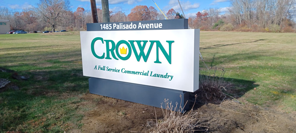 Windsor, CT - Sign Company Installs Custom Monument Signs for Linens Company