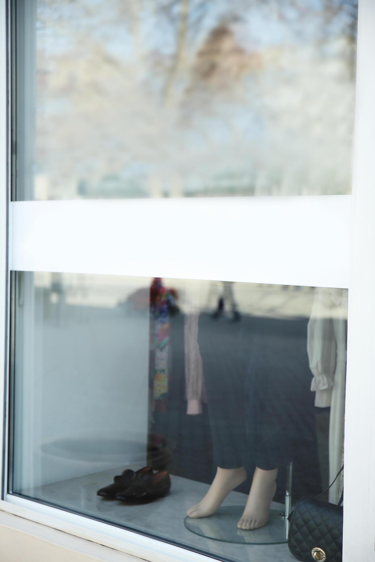 FAQ – Window Graphics, how does the whole window get covered as mural? – Tampa,…