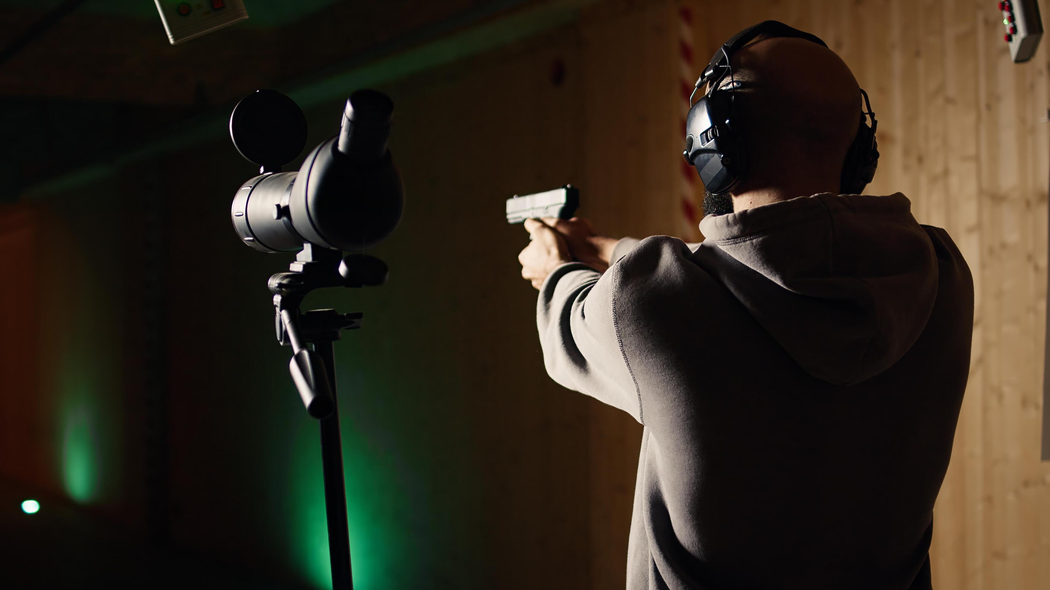 Scottsdale, AZ – How Do Shooting Simulators Sharpen Your Quick Reaction Skills?
