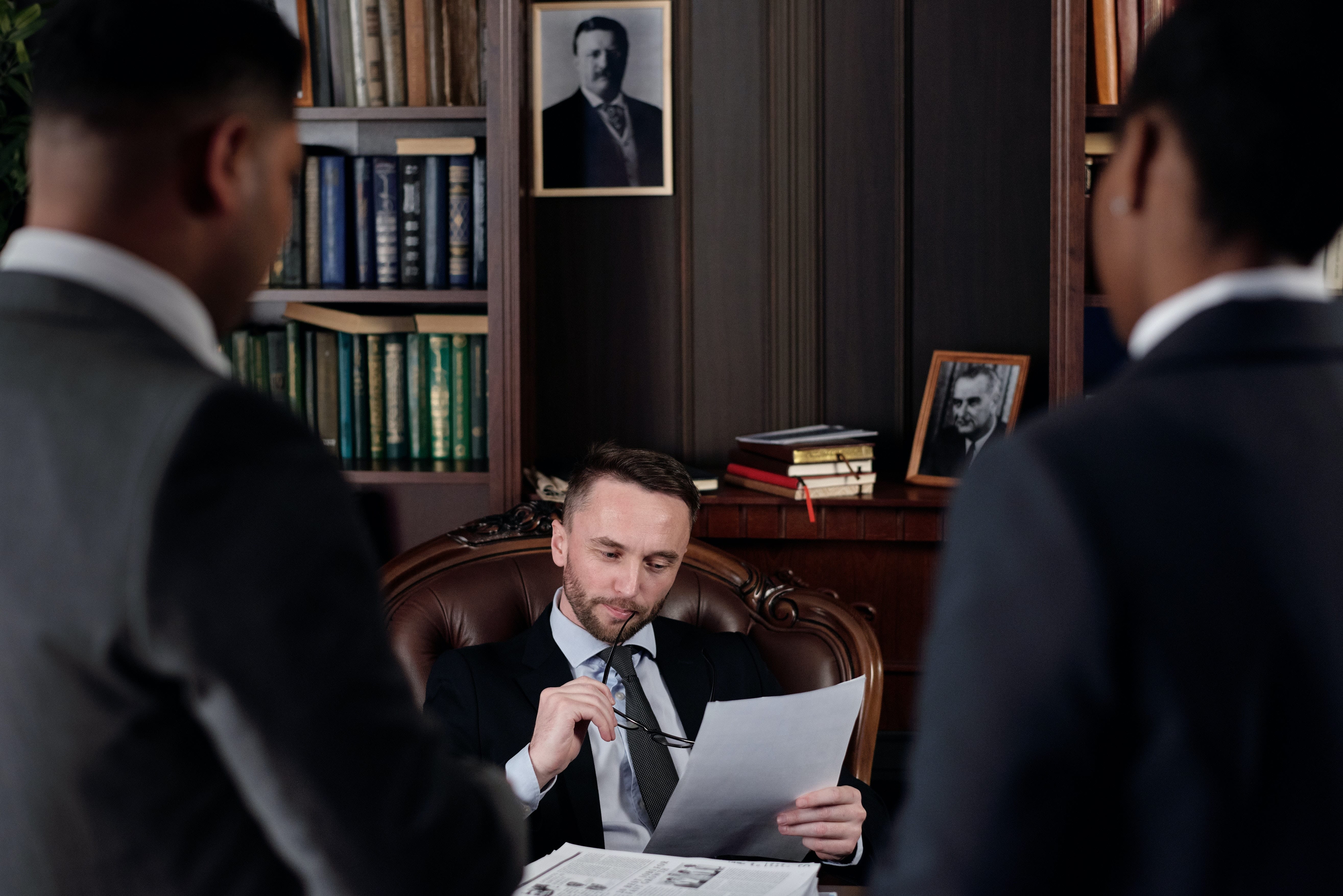 City, ST - Searching Top Rated Local Contract Lawyer Firm or Services
