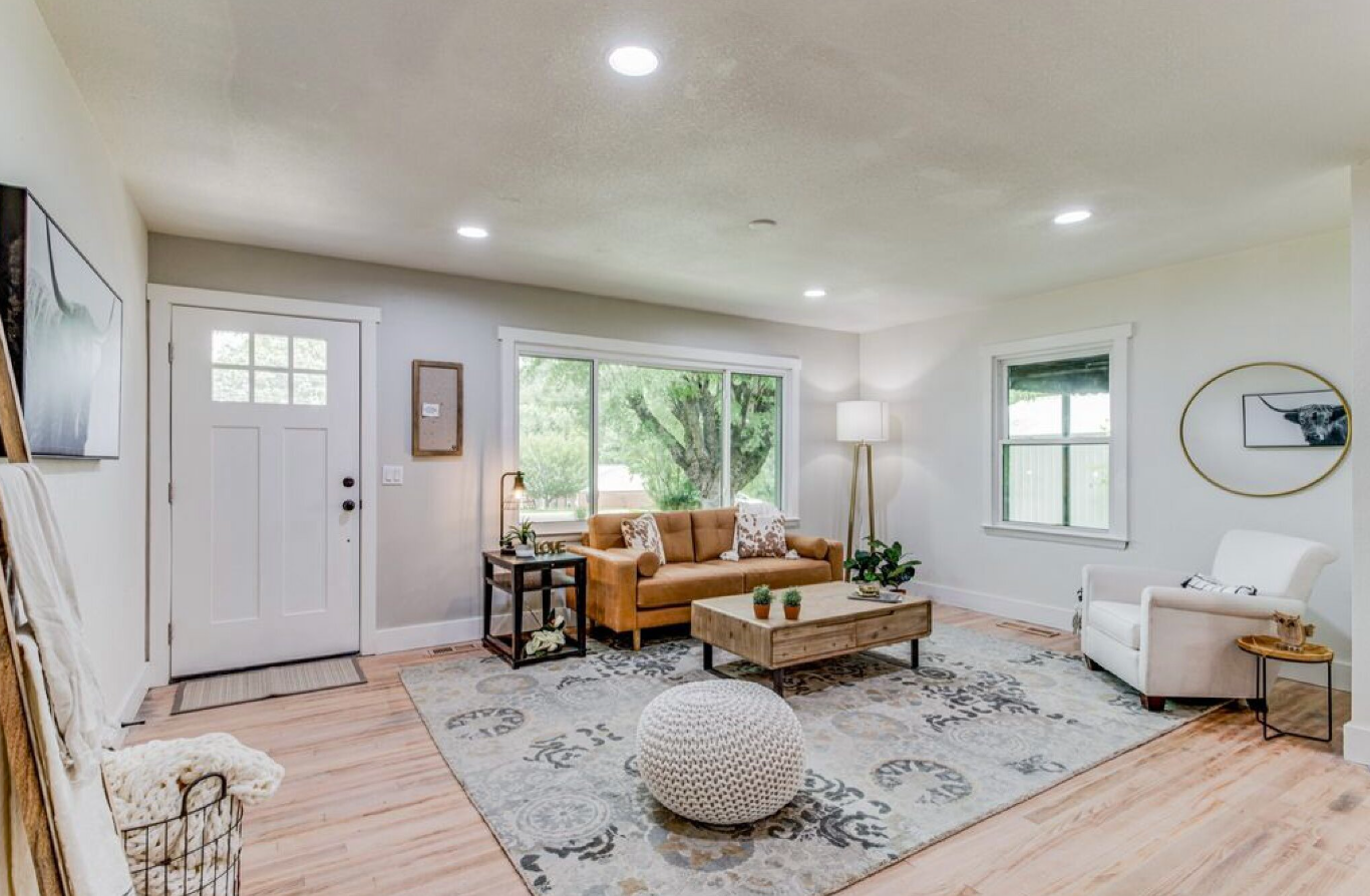 Nashville, TN – Can Professional Airbnb Staging Boost Your Rental Bookings?