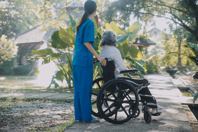 Walnut Creek, CA - What Makes Home Care Reliable for Alzheimer's Support?