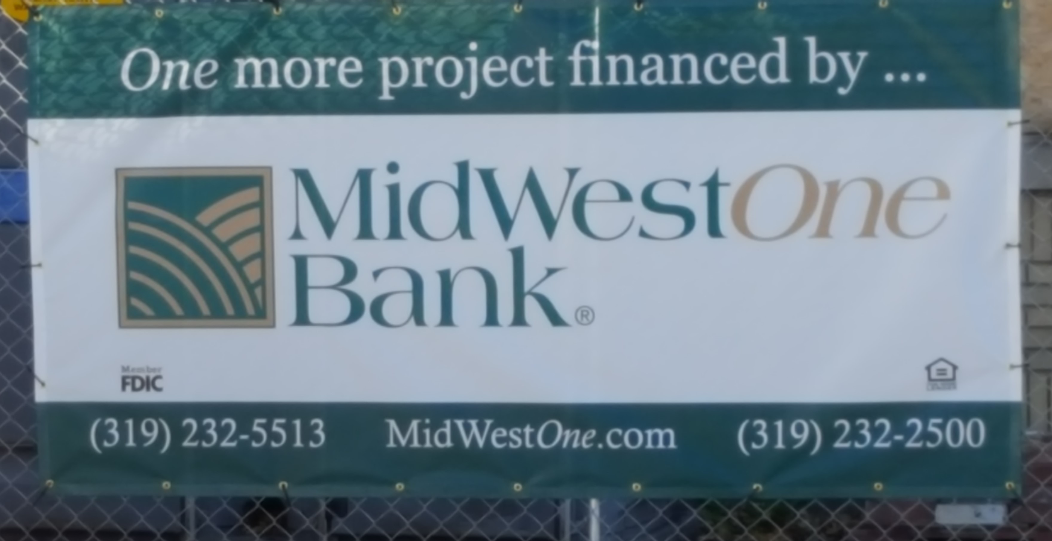 Waterloo, Iowa - Mesh Banners for windy days | Signage Company Industry News