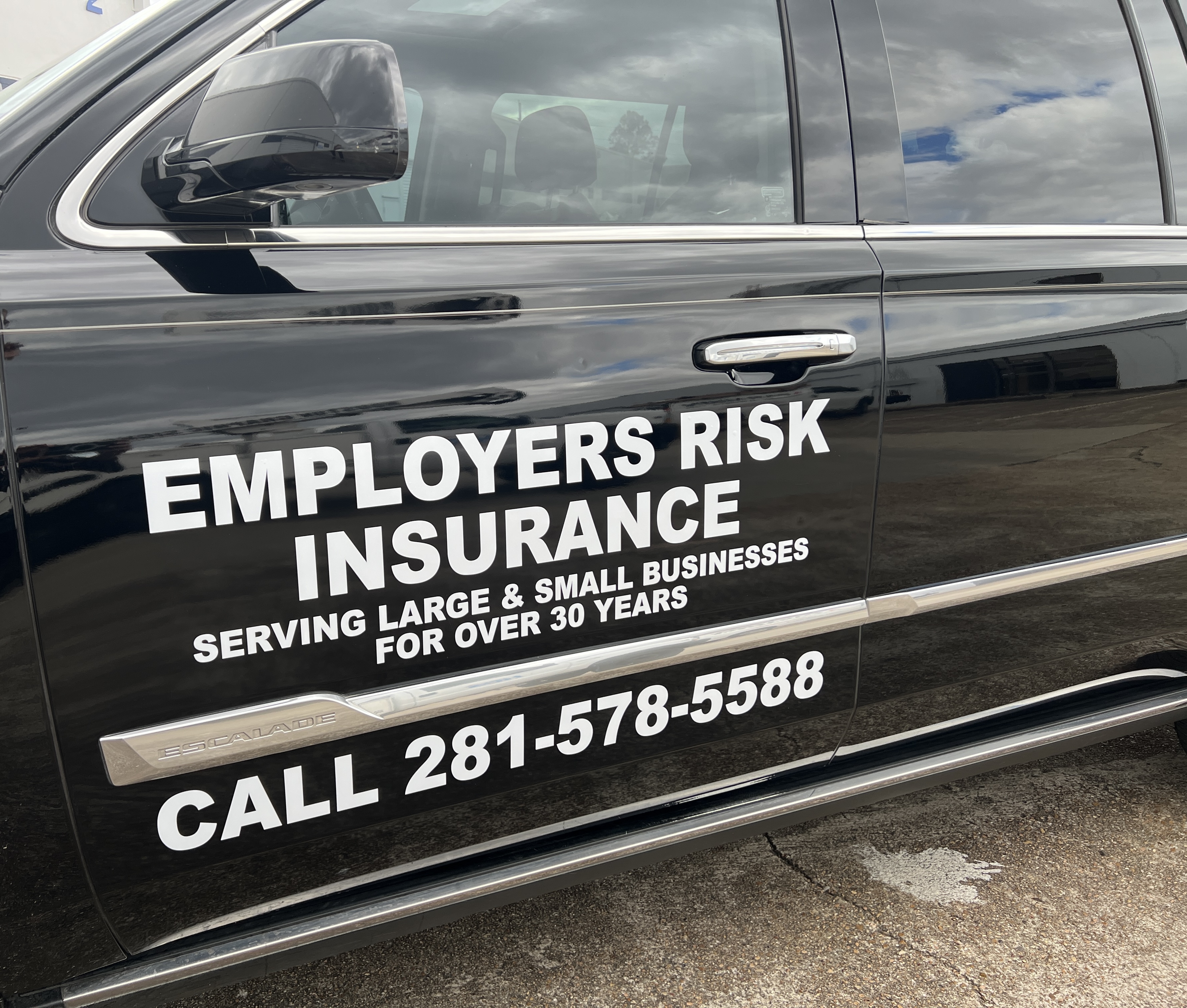 Houston, TX: What can I do with vehicle graphics? Contact Local Sign Co.