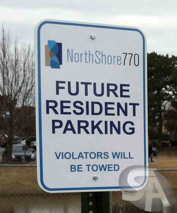 custom-parking-sign-chicago-wheaton-lombard-elmhurst-northbrook-il
