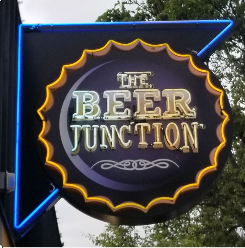 Neon Sign Attracts Pedestrians and drive-bys