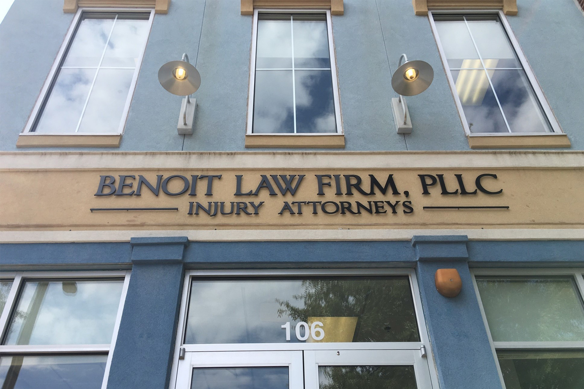 Marietta, GA - Searching for a Custom Sign Company for Your Law / Attorney Firm?