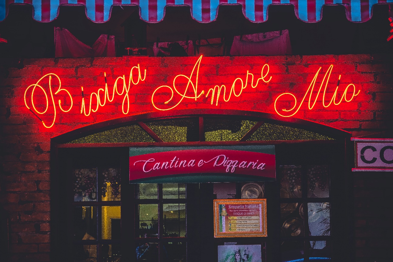 Zephyrhills, FL — Why Do Storefront Signs Fail to Attract New Customers?